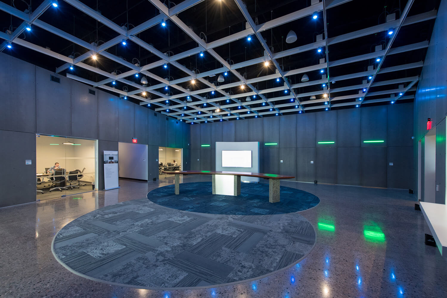 Phoenix PHX-02 Aligned Data Centers Lobby